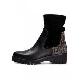 Donna Carolina Suede Ankle Boots W/ Rhinestones in Bull Nero - FCM24